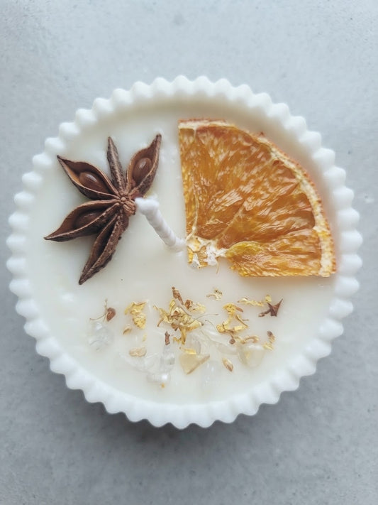 Vela aromática artesanal de naranja y canela – cera de soja